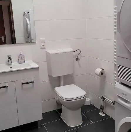 Stadtteil Steele- Einkaufsparadies 2min Zu Fuss Apartmán