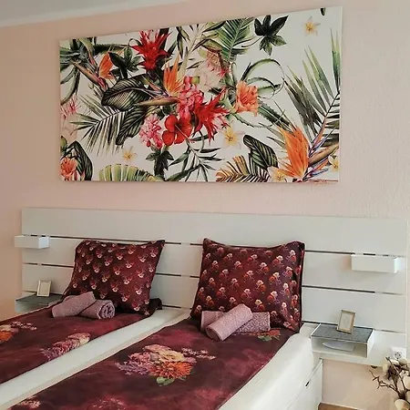 Stadtteil Steele- Einkaufsparadies 2min Zu Fuss Apartamento